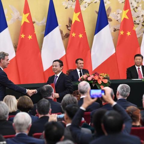 能源税最新动态，推动绿色发展深度解读。