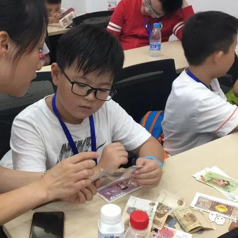 最新小幽默集锦，数字娱乐时代笑料大放送