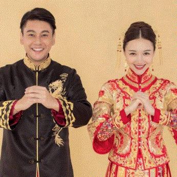 西门大妈最新照片曝光，岁月静好，优雅依旧