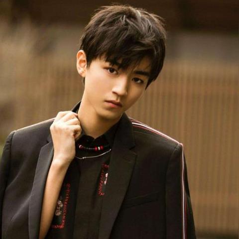 飞行汽车革新交通未来，重塑出行新篇章