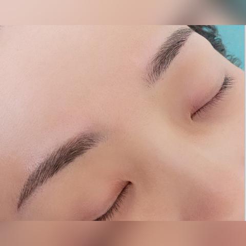 最新绣眉技巧，塑造自然美眉，精细入微塑造眉形美