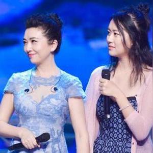 许晴跨界合作与公益并行，最新动态引人关注